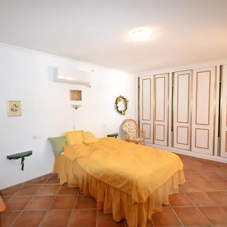 Casa Papa Vila *